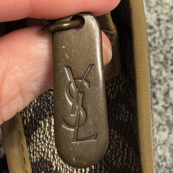 YSL Giraffe Print Coated Canvas Clutch - Picture 5 of 14